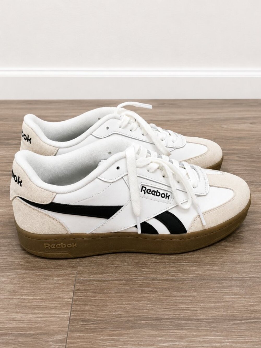 reebok Women’s Club C Grounds UK White Black Gum Sneakers Size 8.5
